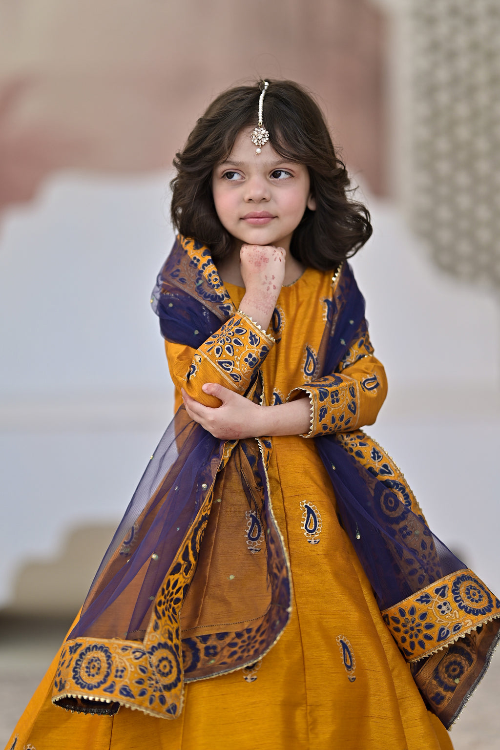 SUNDRI