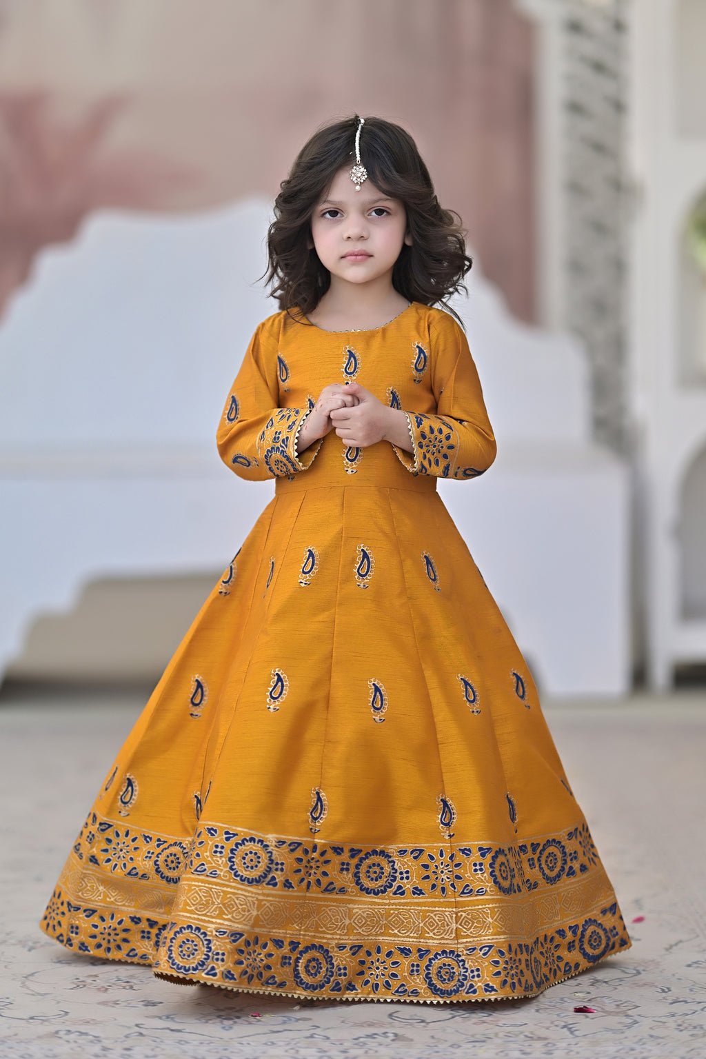 SUNDRI